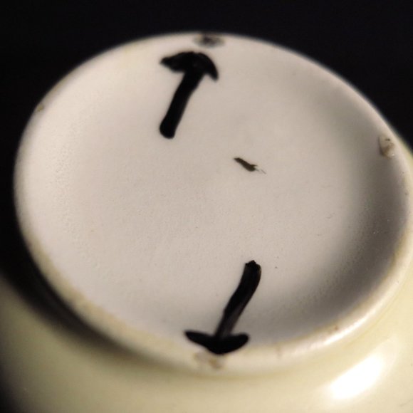 Pareek Green Dinner Plate with Demitasse and Saucer Johnson Brothers 3pc Set - Picture 11 of 11